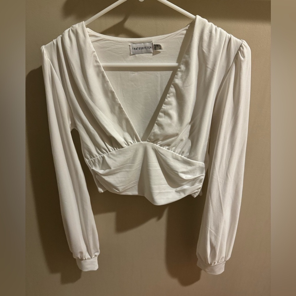 White long sleeve crop top